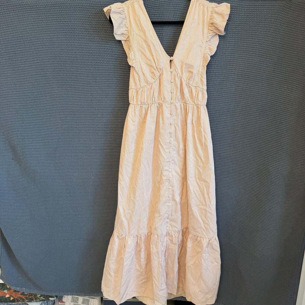 En Saison Stripe Maxi Dress Size M Tan White Ruffle Flutter Sleeve